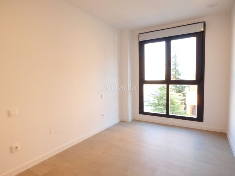 Foto 2f96ff9f-7486-40cb-966a-3a00a1f6847e. Rent flat with heating parking pool in Simancas Madrid