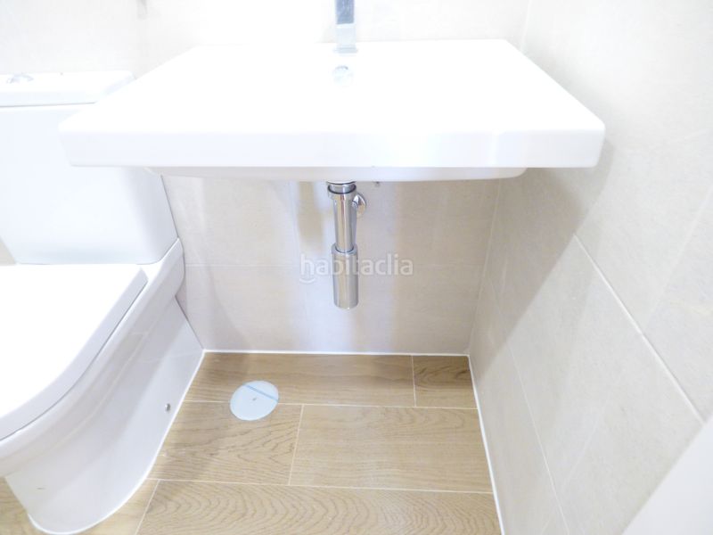 Foto 56ae3fe5-a654-4afe-9bf5-51313769dd9e. Rent flat with heating parking pool in Simancas Madrid