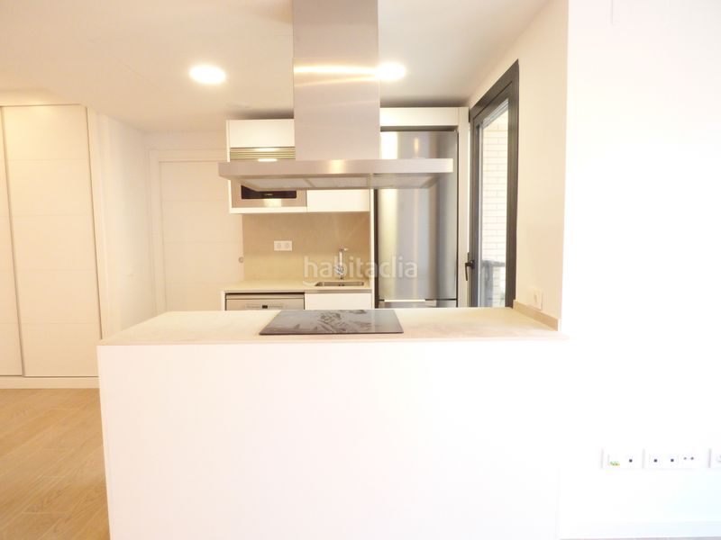 Foto d7ea347b-f08a-4cf4-8a2a-d7574b76f672. Rent flat with heating parking pool in Simancas Madrid