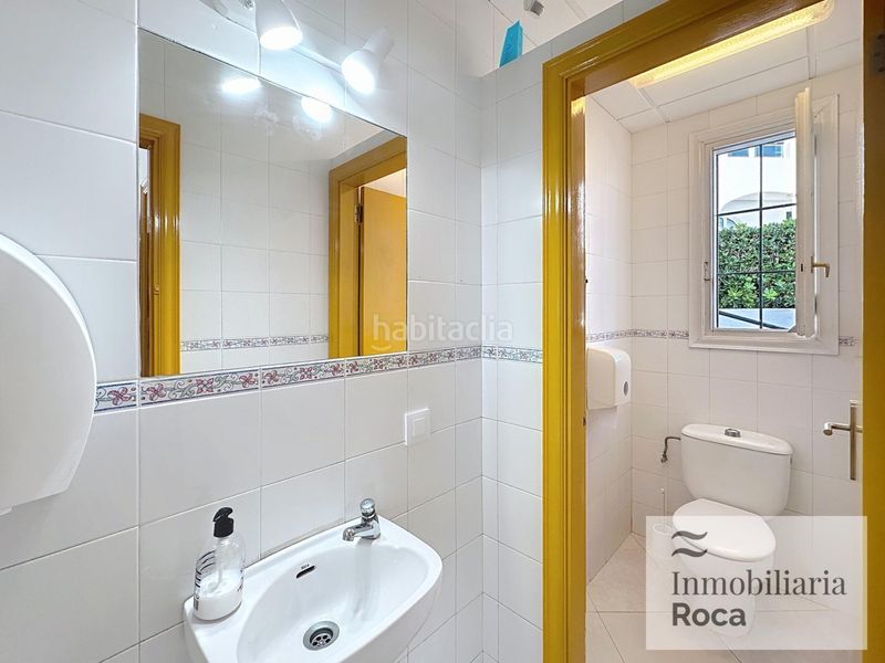 Foto c69ba7da-9aa8-47b7-a964-e1f31bf7d0c7. Business premise in Arenal d´en Castell Es Mercadal