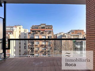Apartament  Carrer industria. B3  apartamento 4 habitaciones en carrer industria