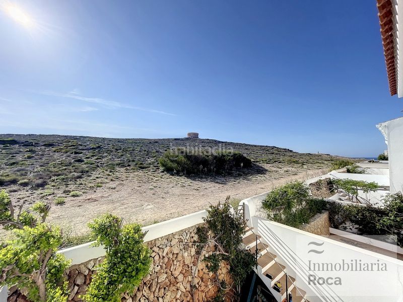 Foto f6fdf524-a77b-42dc-90df-a0b51ca2a880. Casa adossada a Fornells Es Mercadal