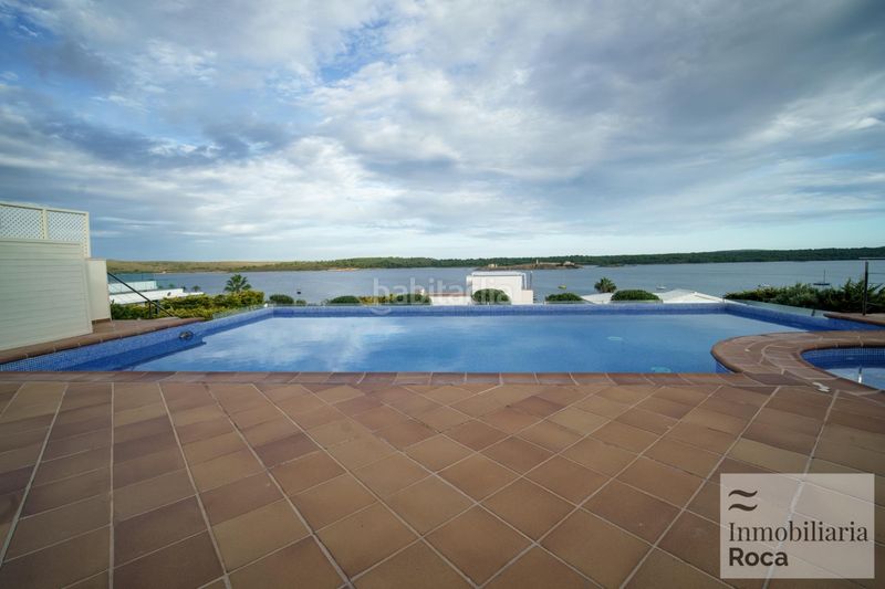 Foto f0bdff6c-fd1a-49c1-8551-478de6c1db49. Xalet amb calefacció aparcament piscina a Fornells Es Mercadal