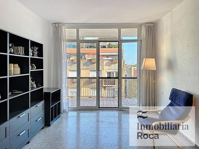Foto abb70dc3-aefe-4feb-bbc9-e1eb47c46494. Apartament a El Camp de l´Arpa del Clot Barcelona