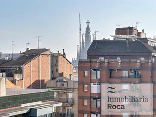 Apartament  Carrer industria. B3  apartamento 4 habitaciones en carrer industria