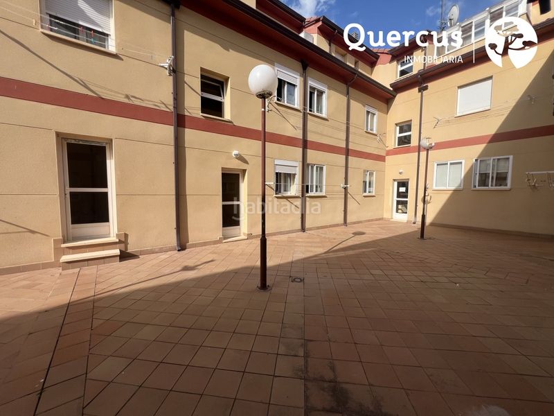 Foto ca713f1a-aa33-4db9-9ba3-6ef969836808. Pis amb calefacció aparcament a Espirdo