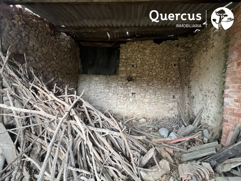 Foto 46132906-65c4-4694-8b7d-084375665df1. Xalet amb aparcament a Basardilla