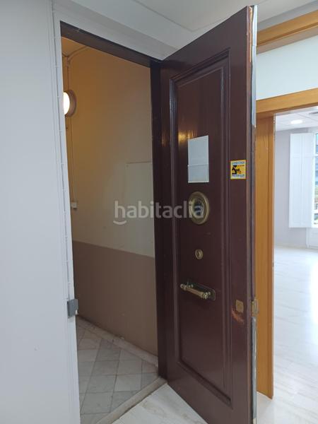 Foto 91dd0937-3cd9-468e-97aa-9f9263759940. Location bureau dans rambla nova 96 dans Eixample Tarragona