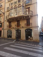 Miete Etagenwohnung in Eixample. Piso de 3 habitaciones con parking en pleno centro de tarragona