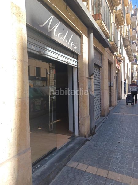 Foto 8df6027b-9e13-4bc2-904a-46e4141a3498. Location local commercial dans Eixample Tarragona