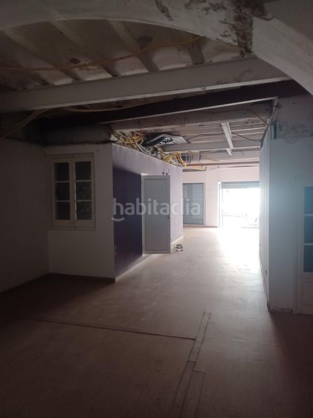 Foto fa8e1205-fe74-4931-92bd-5aff1c1e6d4e. Location local commercial dans Eixample Tarragona