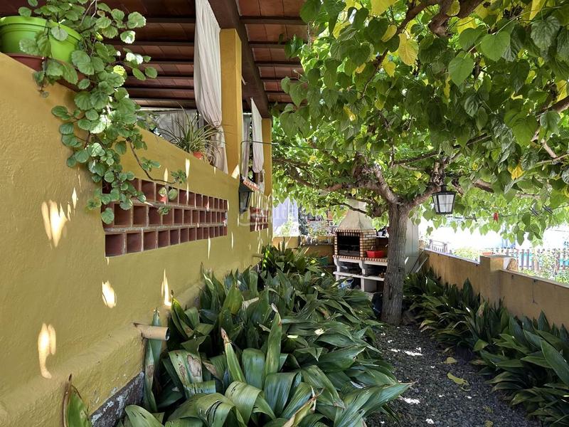 Foto 689fc3bd-1a82-4031-be3e-abc19fbc857c. Casa  individual en venda situada al catllar, urbanització de manous 2. 

amb una superfície de 75 m² i en una sola planta, dispo en Catllar (El)