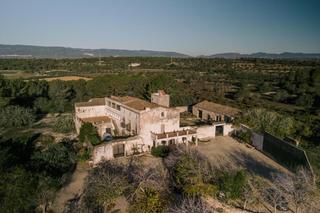 Masia a Secuita (La). Te presentamos una majestuosa masía catalana, una oportunidad ún