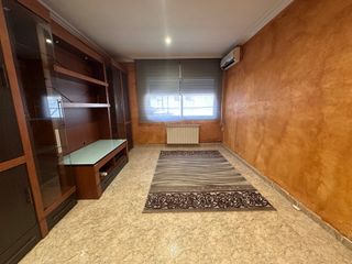 Pis a Bonavista. Amplio piso de 3 habitaciones en bonavista, listo para entrar a