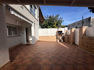 Casa adossada a Carrer Stadium 1
