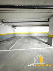Parking voiture en Caada - Mancha Amarilla. Amplia plaza de garaje en venta en plaza austria n 2!