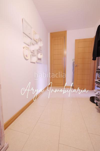 Foto 8175621c-1ae0-4d85-968a-65ef5b131d3e. Casa pareada impresionante chalet pareado con piscina privada en soto del henares en Torrejón de Ardoz