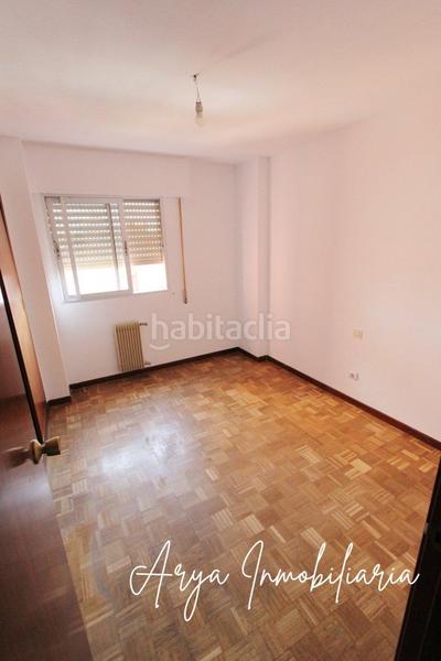 Foto bb0410fa-7f1b-4361-9fa3-a9cf52514c6a. Piso vivienda con terraza en plaza de las palmeras en Torrejón de Ardoz