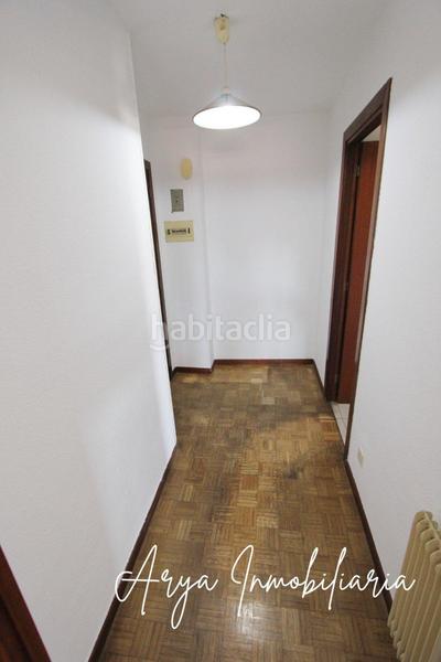 Foto ea957415-2f36-4703-86e7-f165dc4753b3. Piso vivienda con terraza en plaza de las palmeras en Torrejón de Ardoz