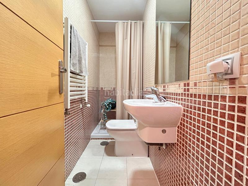 Foto d74a2cde-60d1-4dda-a73b-e58130e10c4a. Casa adossada amb calefacció aparcament a Loeches