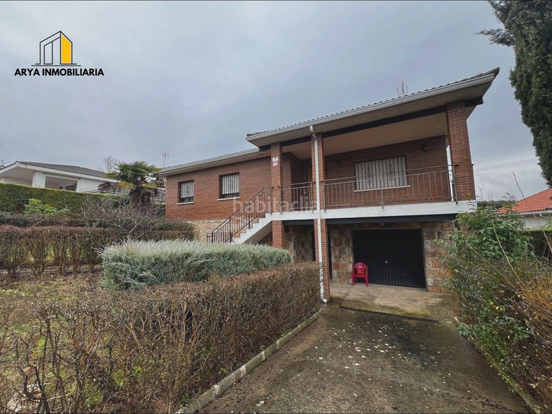 Foto 36a308ba-8143-4718-93b2-fc9230fade30. Casa amb aparcament a Galápagos