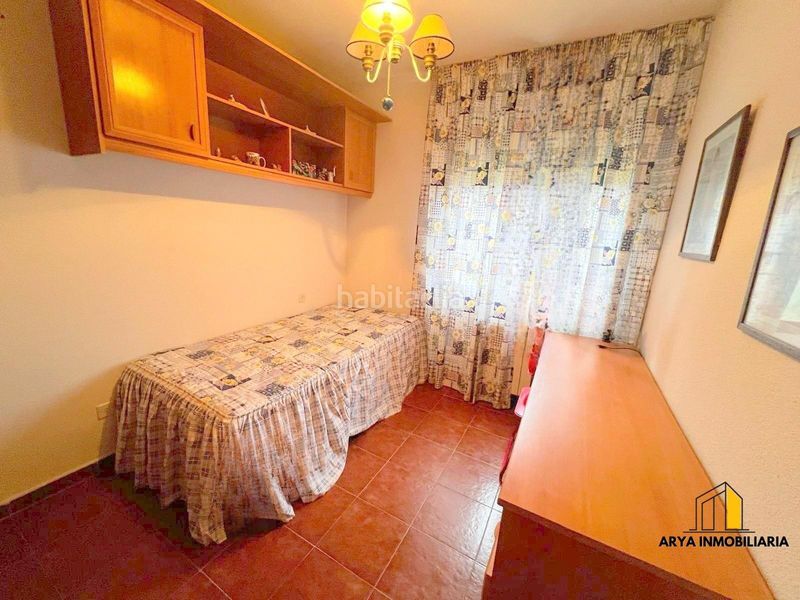 Foto c36f4fcf-e7ff-45e2-83c4-c3c366cf3613. Casa amb aparcament a Galápagos