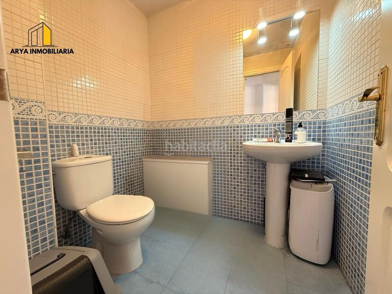 Foto 900689a0-b3ef-402d-8a67-46d7d21bd7b4. Dúplex  con plaza de parking y amplios espacios en Loeches