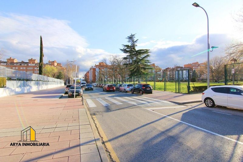 Foto 364a999a-08ca-4fb9-9414-1b63494e01ba. Pis amb calefacció aparcament piscina a Juncal Torrejón de Ardoz