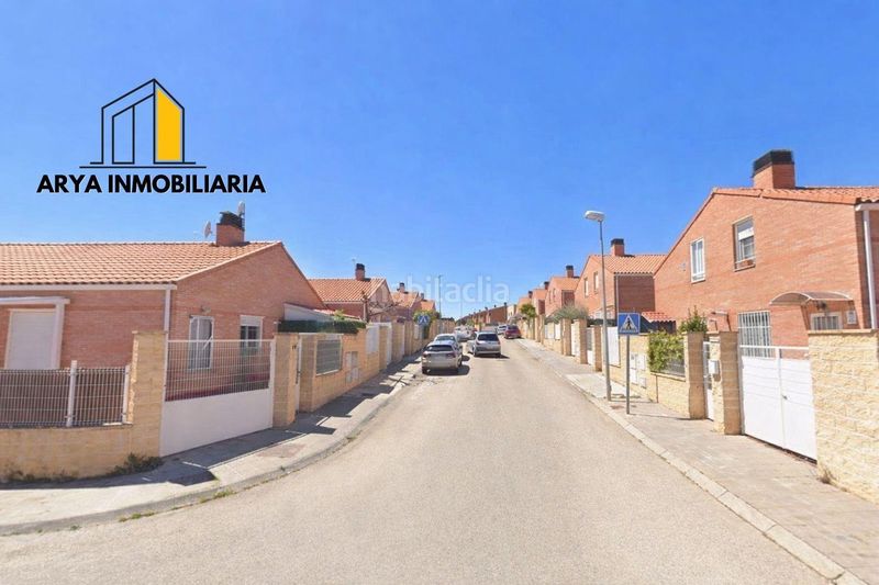 Foto ed6e49d0-f9e3-44ff-ac85-44c0027a669b. Casa aparellada amb calefacció aparcament a Pioz