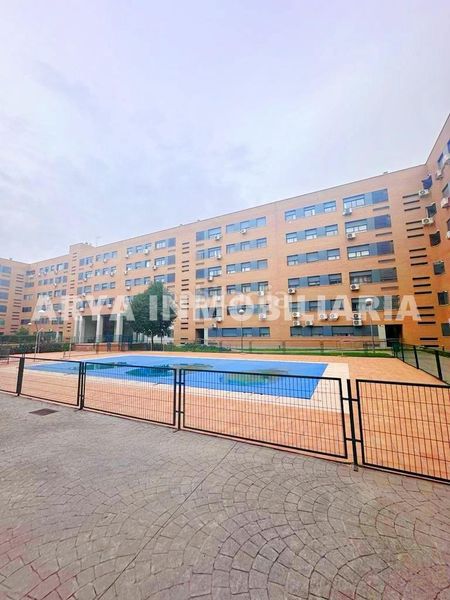 Foto a335fc48-a7ca-4d02-a782-7debc5a4dc29. Pis amb calefacció aparcament piscina a Centro Torrejón de Ardoz