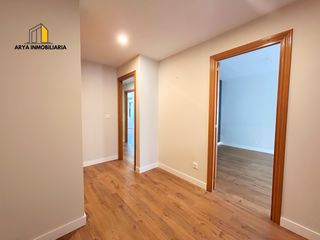 Appartement à Centro. Amplio y moderno piso reformado en corazón de ardoz, torrejón de