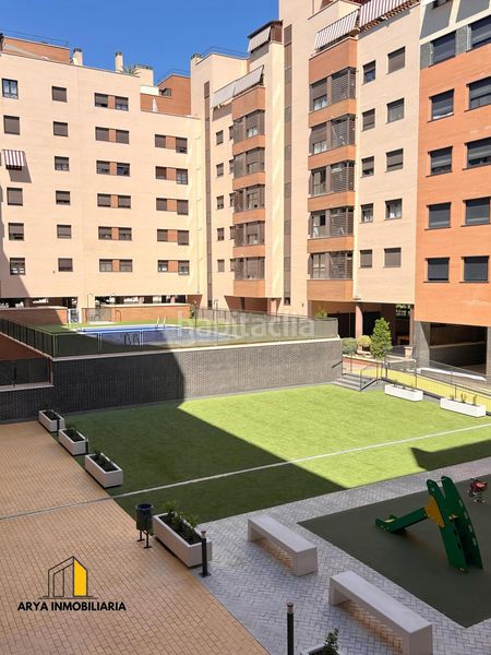 Foto 3d0dba98-1633-4fe6-8a01-a59206d14bc7. Pis amb calefacció aparcament piscina a Juncal Torrejón de Ardoz