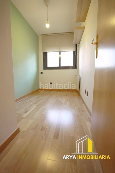 Foto fbeb60b6-d790-4d0c-ab41-be42a283acdc. Pis amb calefacció aparcament a Soto de Henares Torrejón de Ardoz