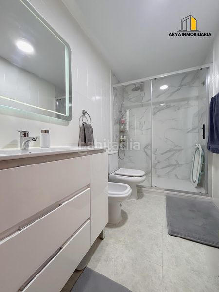 Foto a88f43a8-133b-4537-8b16-f3b42d13e03f. Pis amb calefacció aparcament piscina a Centro Torrejón de Ardoz