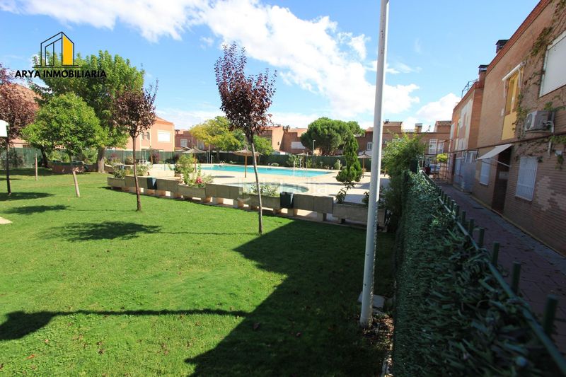 Foto aacc39c1-d50c-4baf-b26f-9582c6337c0e. Xalet amb calefacció aparcament piscina a Cañada - Mancha Amarilla Torrejón de Ardoz