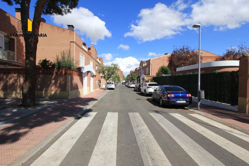 Foto d00ec57f-223d-4628-bf5b-b5eb9e095b09. Xalet amb calefacció aparcament piscina a Cañada - Mancha Amarilla Torrejón de Ardoz