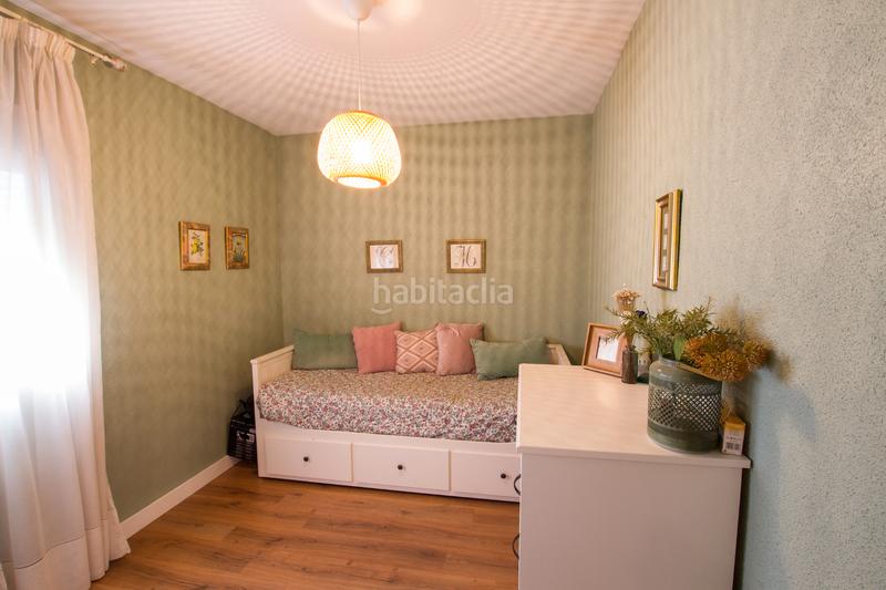 Foto 925e4dab-f49d-40ce-b01e-37cfd9841e30. Casa adosada precioso chalet adosado de esquina en Chiclana de la Frontera