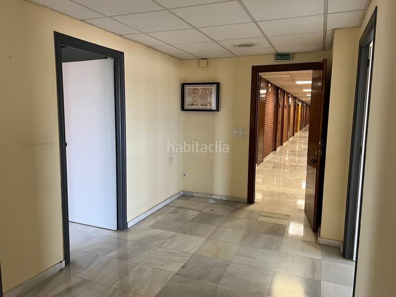 Foto 69069352-da41-445e-8969-2dac1d459f9d. Büro in avenida de hytasa 40 in El Plantinar - Avda. La Paz - El Juncal Sevilla