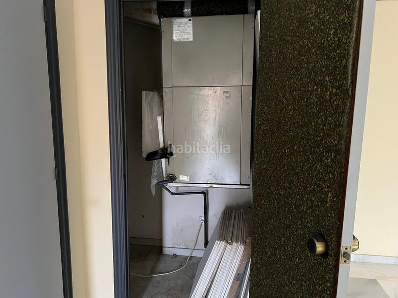 Foto 7f2ab1d0-1d0a-4432-95a6-5f0955239117. Büro in avenida de hytasa 40 in El Plantinar - Avda. La Paz - El Juncal Sevilla