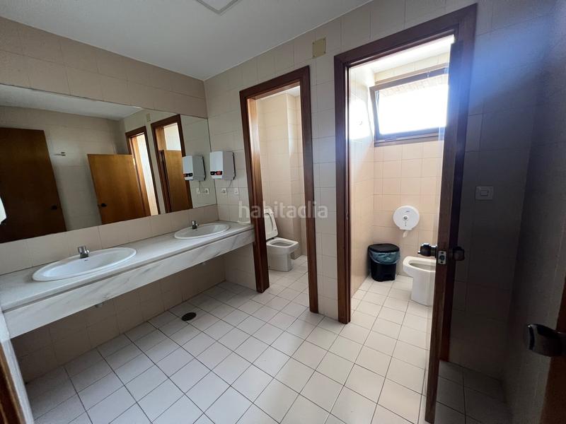 Foto d340b0be-a4d5-4ea7-935c-a6b51a63657a. Büro in avenida de hytasa 40 in El Plantinar - Avda. La Paz - El Juncal Sevilla