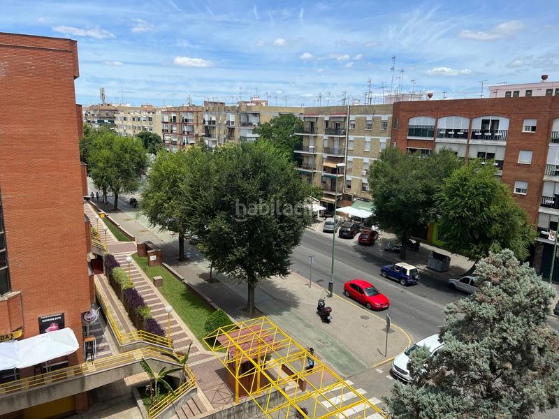 Foto fc8e46b7-5ce7-4947-ba68-9f16a00c0bdd. Büro in avenida de hytasa 40 in El Plantinar - Avda. La Paz - El Juncal Sevilla