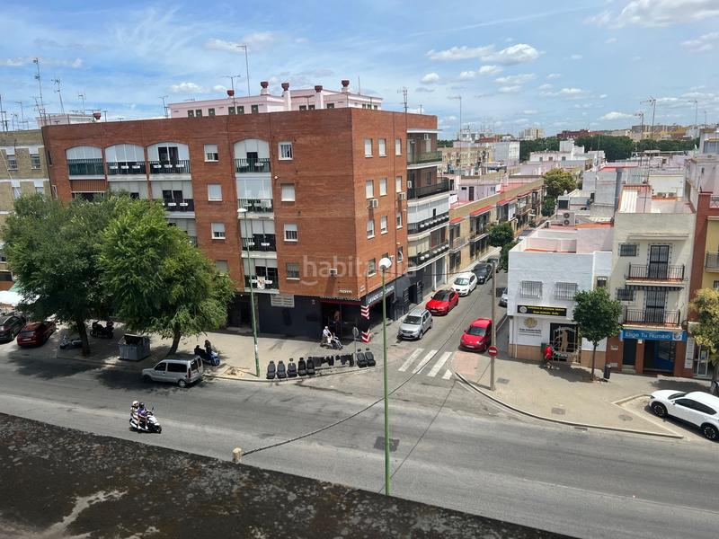 Foto 311515fe-1c57-44d8-a47c-7d7cb55dd0eb. Ufficio in avenida de hytasa 40 in El Plantinar - Avda. La Paz - El Juncal Sevilla