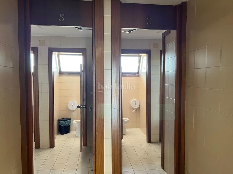 Foto f1dec0cc-89fc-4874-bf4e-d9154ccc16f6. Ufficio in avenida de hytasa 40 in El Plantinar - Avda. La Paz - El Juncal Sevilla