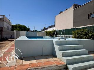 Estudi a Les Botigues de Sitges. Acogedor estudio en castelldefels