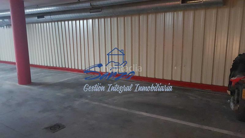 Foto 58b7f13b-9c64-4772-9a6f-2f0240a564bd. Aparcament cotxe a Centro Antequera