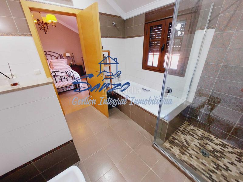 Foto 1637f2e3-2a16-4220-ba13-2374071d3774. Haus mit heizung parking in Bobadilla - Bobadilla Estación - La Joya Antequera