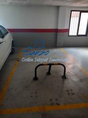 Parking coche en Cueva de Menga. Garaje en zona cruz blanca antequera
