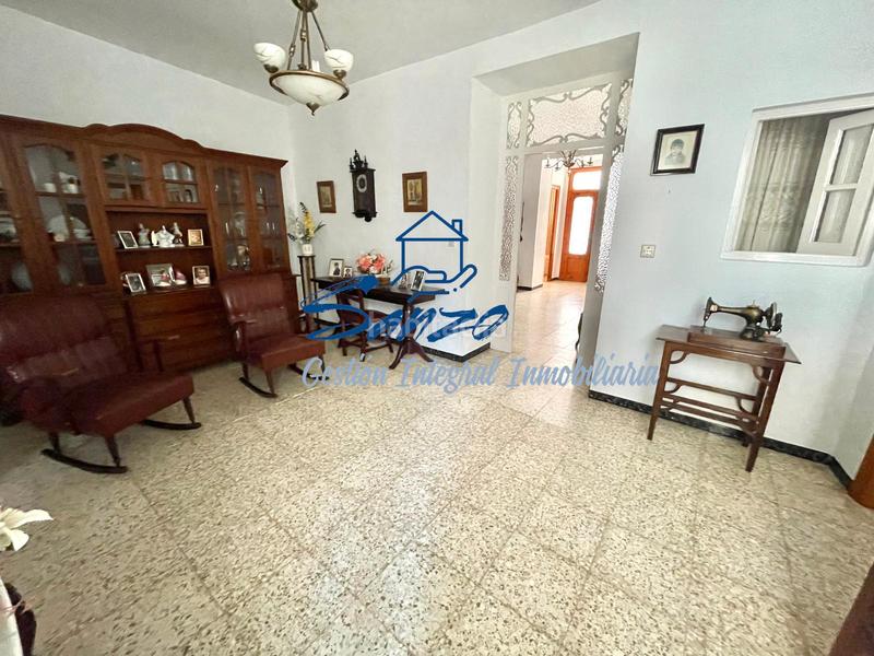 Foto c530d3ac-a907-4b95-a0d4-475783aed175. Maison jumelée dans Campillos