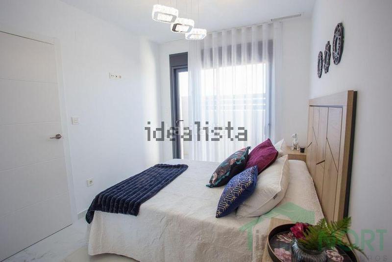 Foto 24b954ec-1f37-4a5c-9aef-d816af4e6dec. Xalet amb aparcament piscina a Garbinet - Parque de las Avenidas Alicante