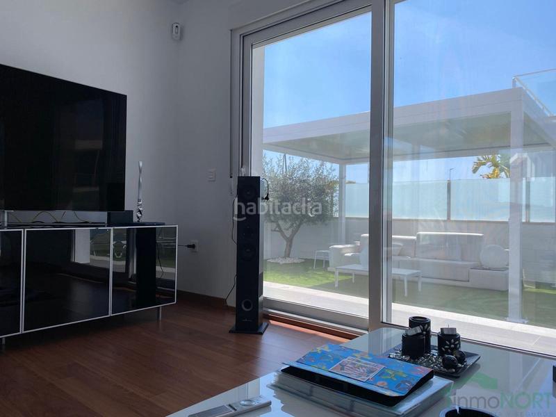 Foto 6b7ea190-8fcf-453f-bc7e-c1b54827497f. Chalet con piscina in Norte Santa Pola